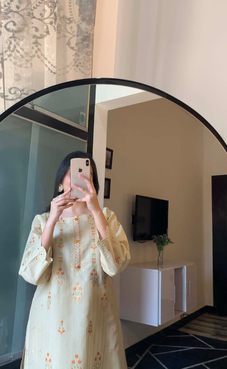 👗👗👗 CutWork Booring Embroidery 2pcs